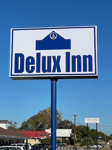 Delux Inn Cleburne Exterior photo
